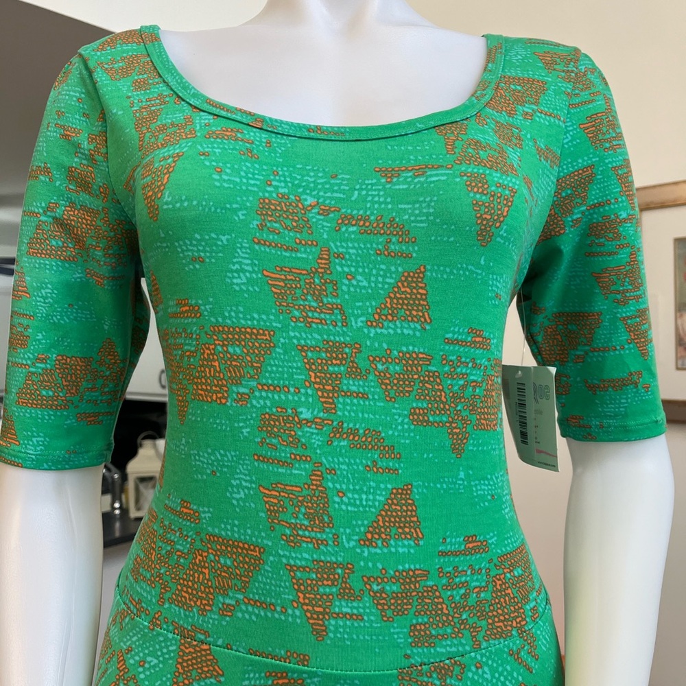 ❣️🆕LuLaroe Green&Orange Printed Nicole Dress❣️ - Picture 3 of 7